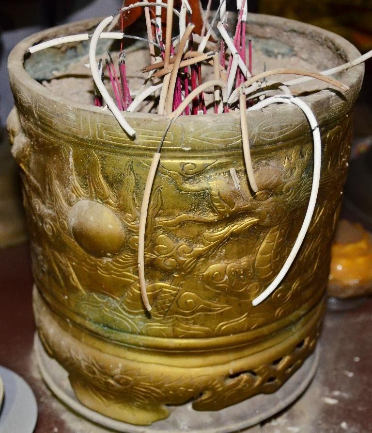 DĐP.016 - Bát hương