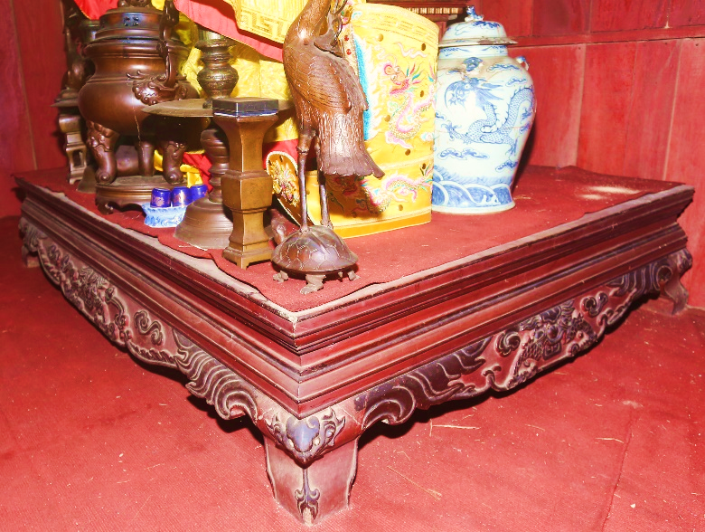 DĐK.009 - Sập thờ