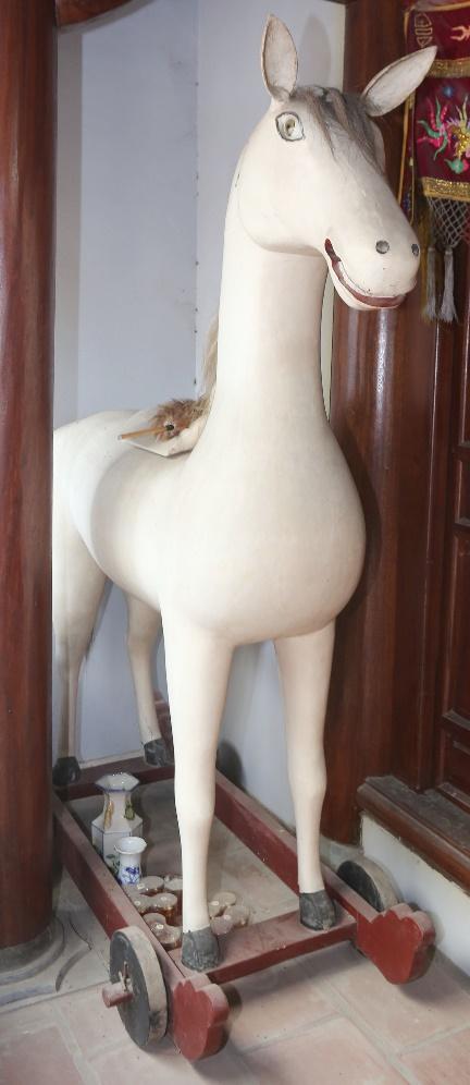 QĐK.077 - Ngựa thờ