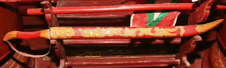 QĐK.007 - Kiếm thờ