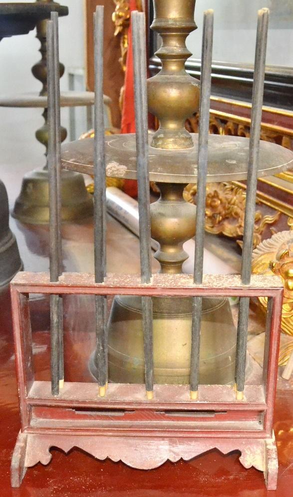 QĐK.014 - Giá đũa