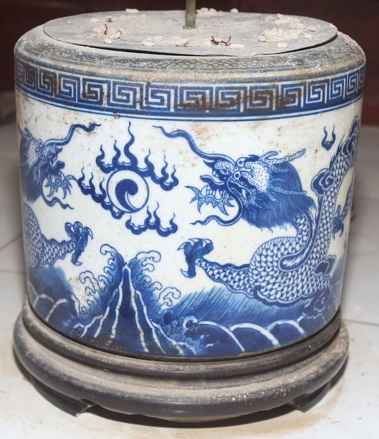 ĐS.119 - Bát hương