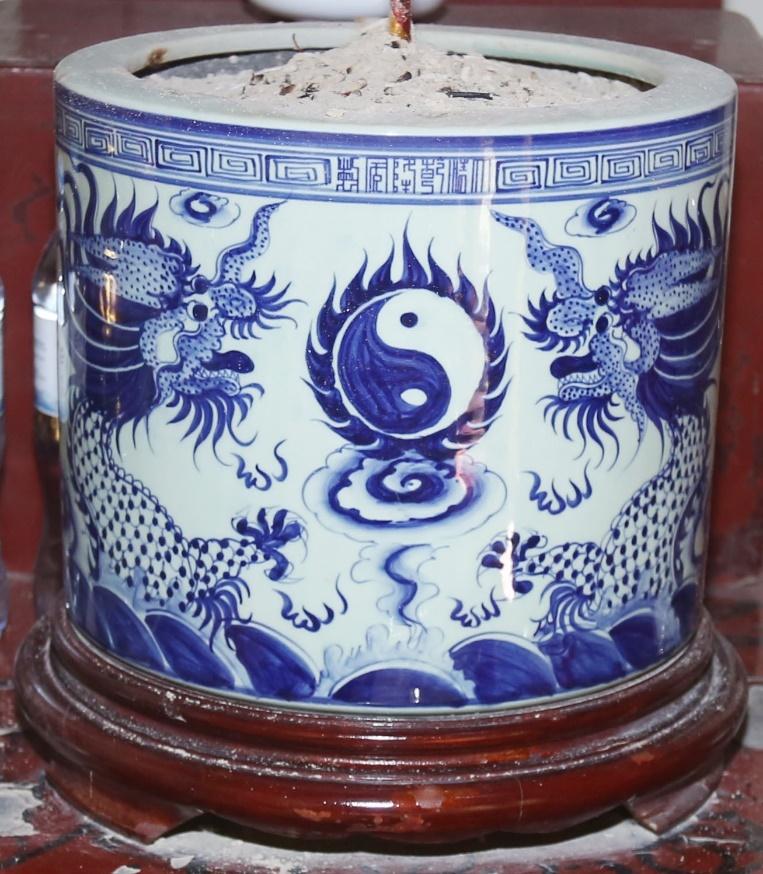 CHG.106 - Bát hương