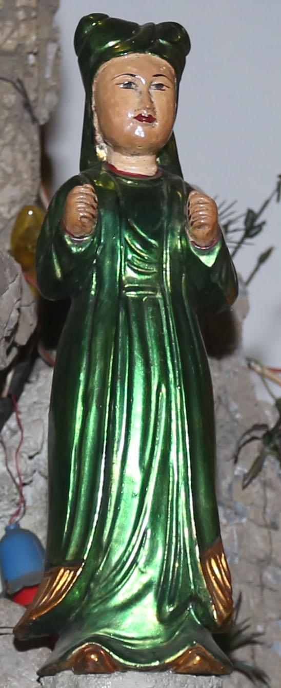 CHG.044 - Tượng Tiên cô