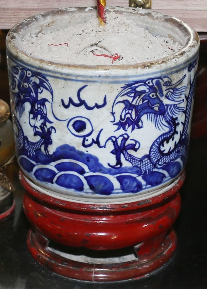 CHG.086 - Bát hương