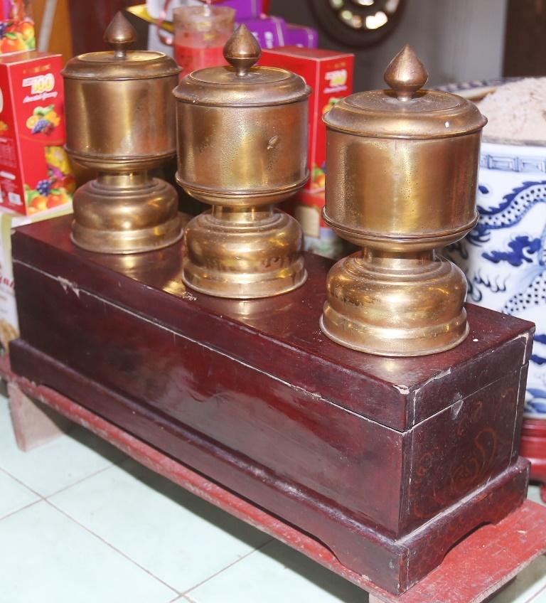 CHG.022 - Hòm sắc