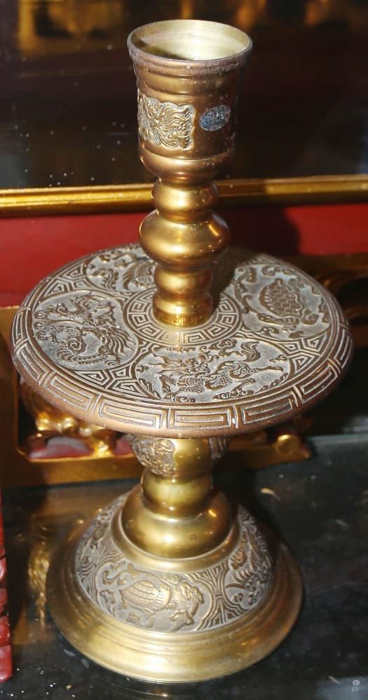 CHG.097 - Chân đèn