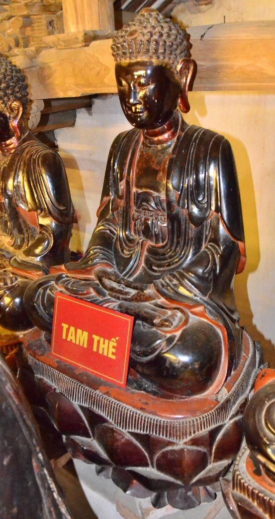 CHG.110 - Tam Thế phật