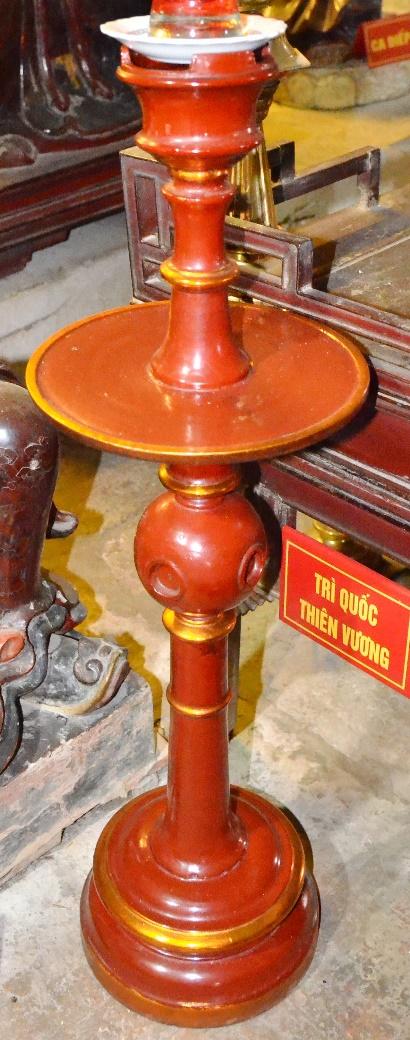 CHG.125 - Chân đèn