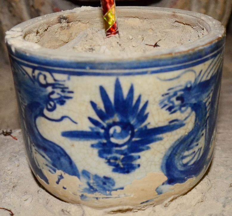 CHG.150 - Bát hương