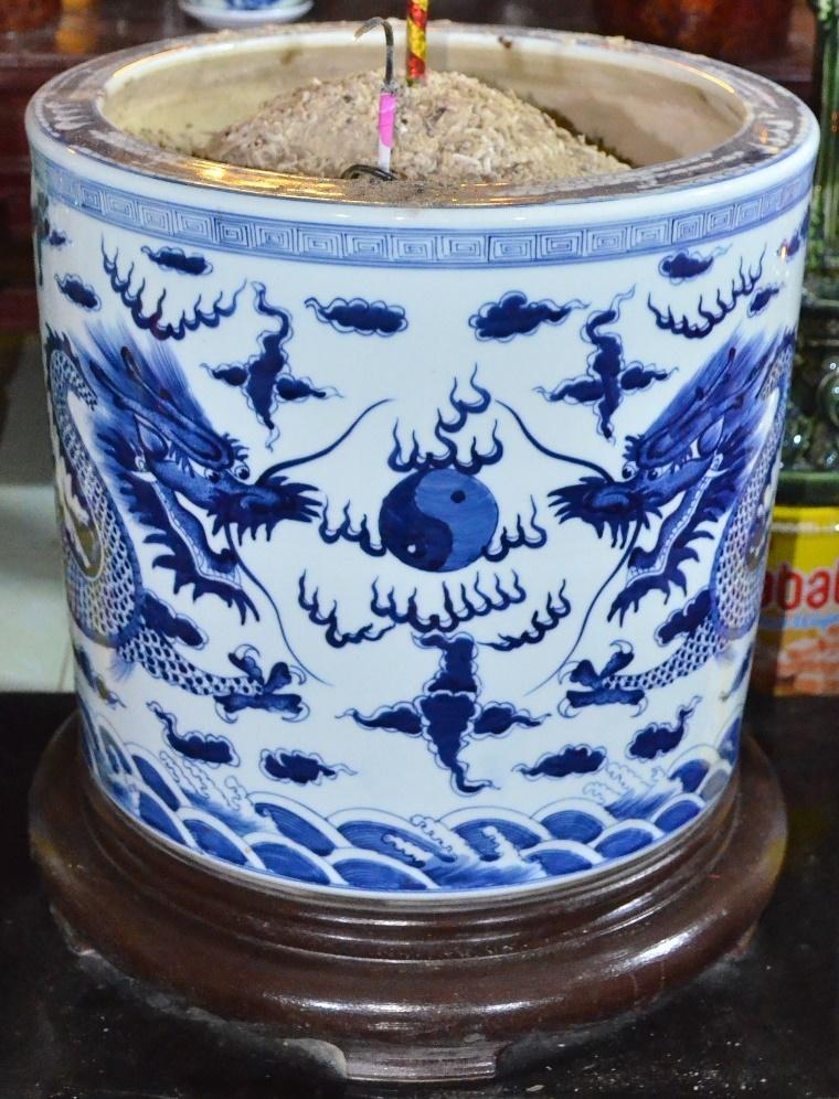 CHG.141 - Bát hương