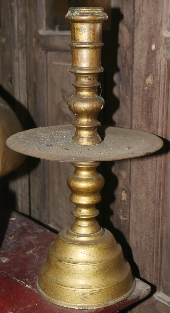 ĐVH.030 - Chân đèn