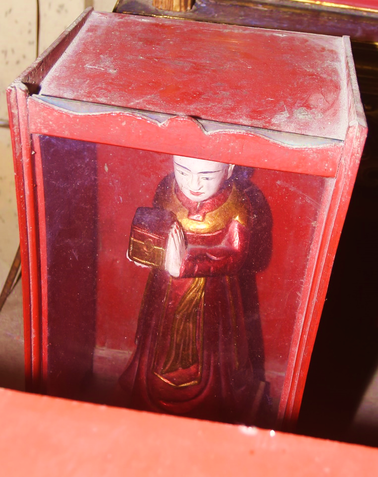 ĐVH.146 - Tượng Thị nữ