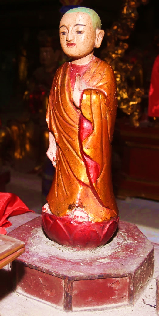 CĐH.032 - Tượng Tôn giả