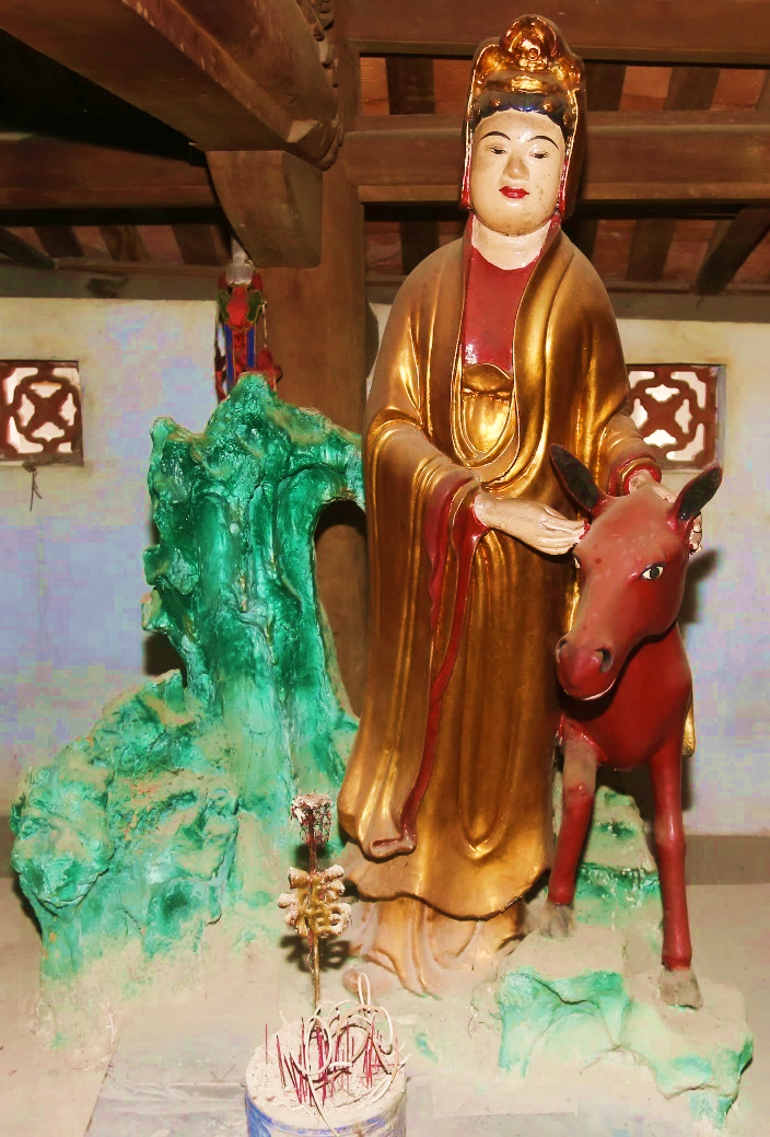 CĐH.051 - Tượng bà Tây Năng