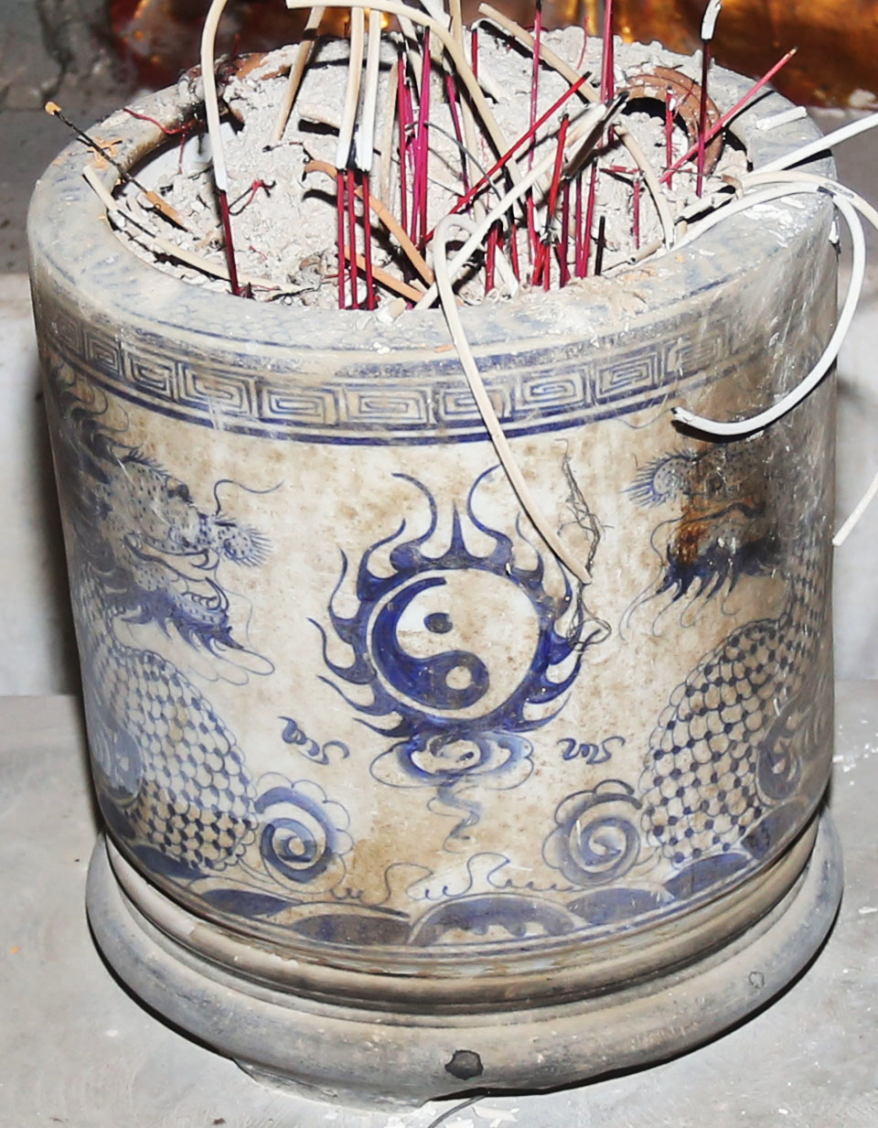 CĐH.049 - Bát hương