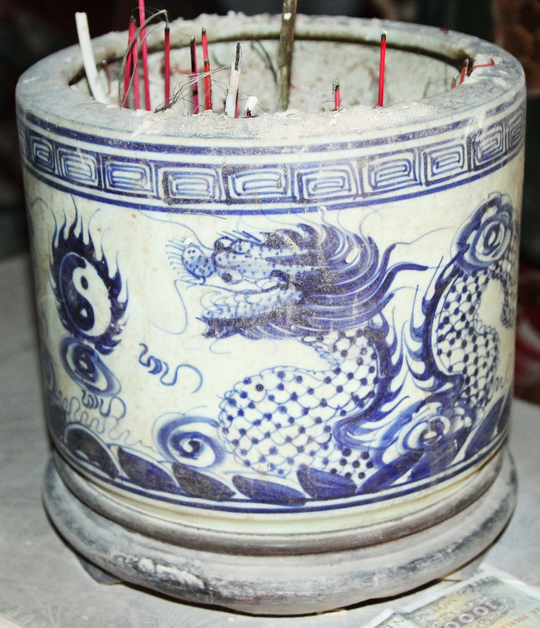 CĐH.093 - Bát hương