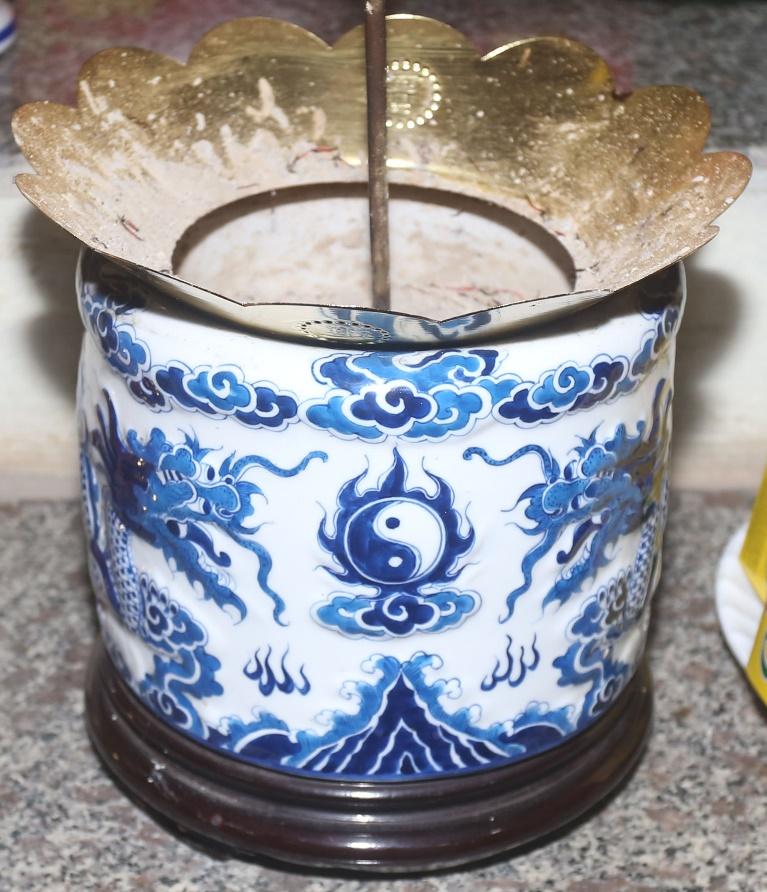 CNT.071 - Bát hương