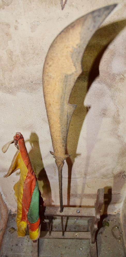 LVS.003 - Đao thờ